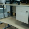 1400 beech single pedestal desks. �99 + vat each